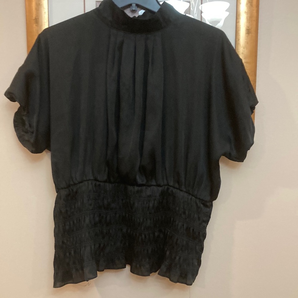 EUC Violet andClaire silky blouse